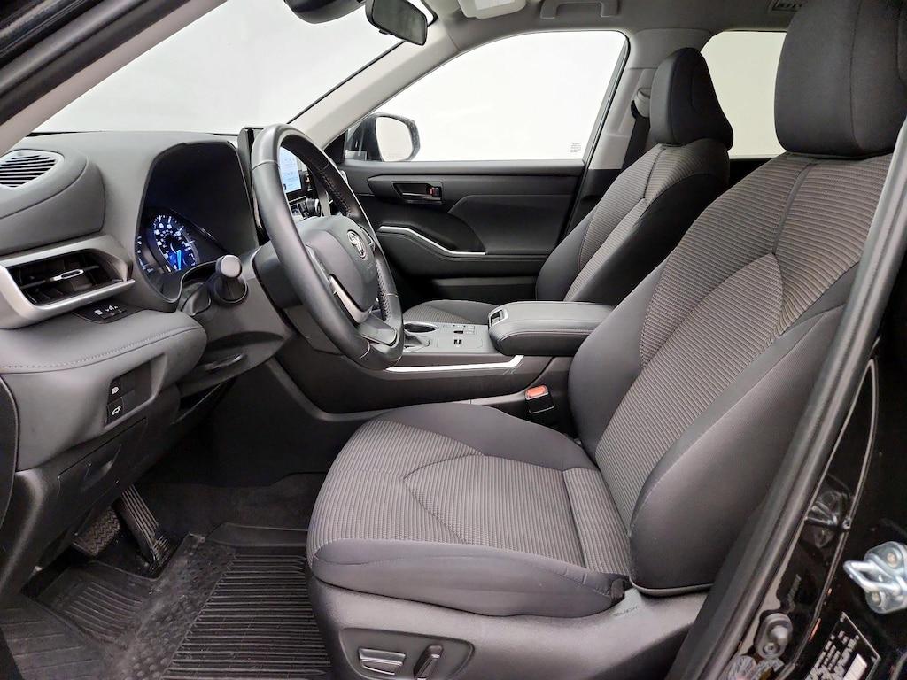 used 2024 Toyota Highlander Hybrid car, priced at $46,998