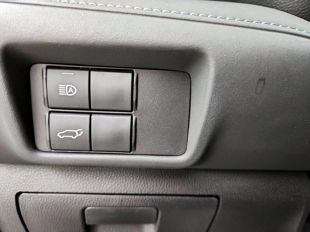 used 2024 Toyota Highlander Hybrid car, priced at $46,998