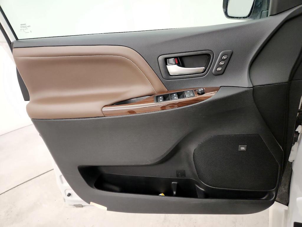 used 2020 Toyota Sienna car, priced at $41,998