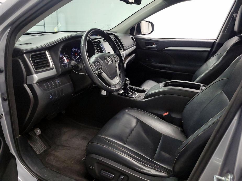 used 2015 Toyota Highlander car, priced at $18,998