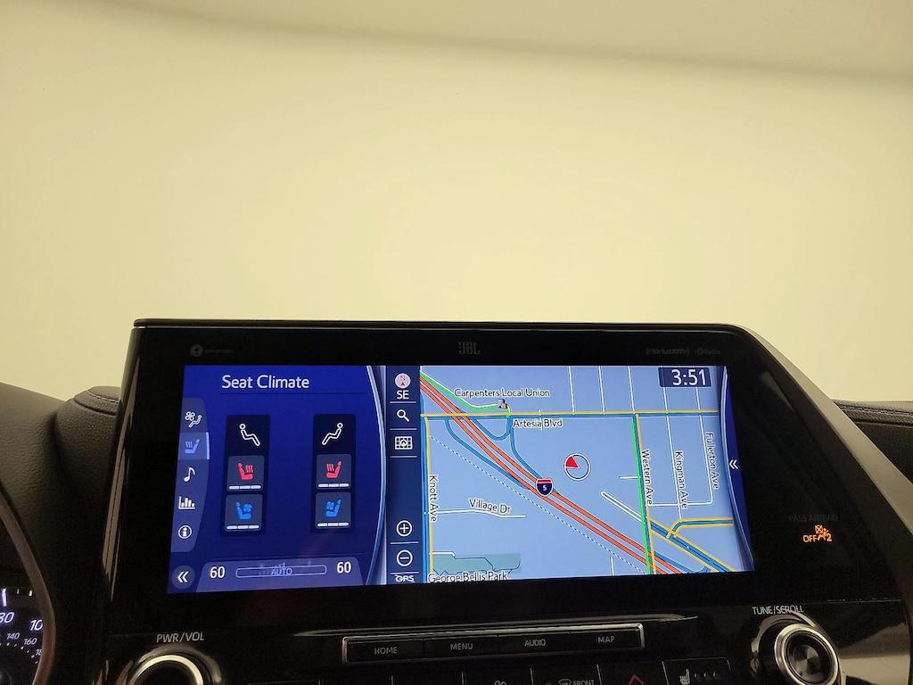 used 2020 Toyota Highlander car, priced at $32,998