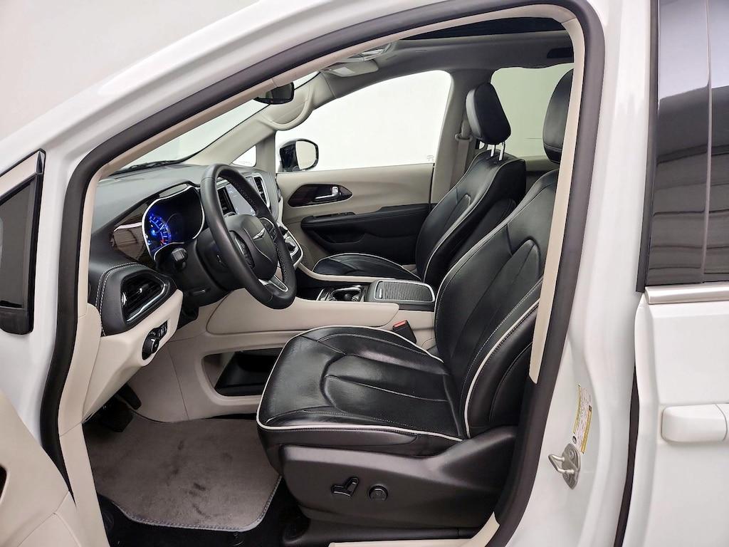 used 2023 Chrysler Pacifica Hybrid car, priced at $26,998