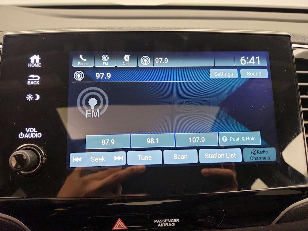 used 2022 Honda Pilot car, priced at $34,998