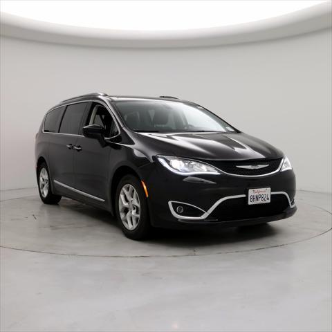used 2018 Chrysler Pacifica car, priced at $25,998