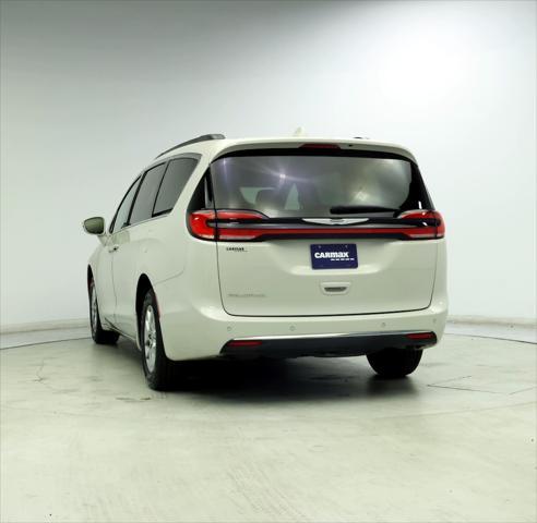 used 2021 Chrysler Pacifica car, priced at $27,998