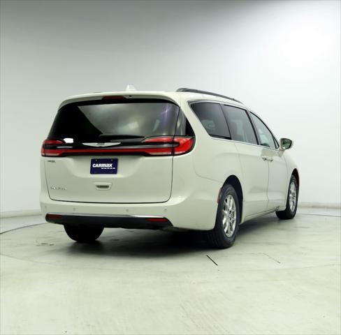 used 2021 Chrysler Pacifica car, priced at $27,998