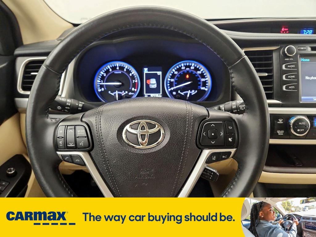 used 2019 Toyota Highlander car, priced at $30,998