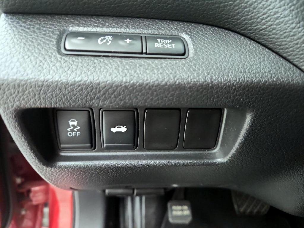 used 2014 Nissan Altima car, priced at $11,998