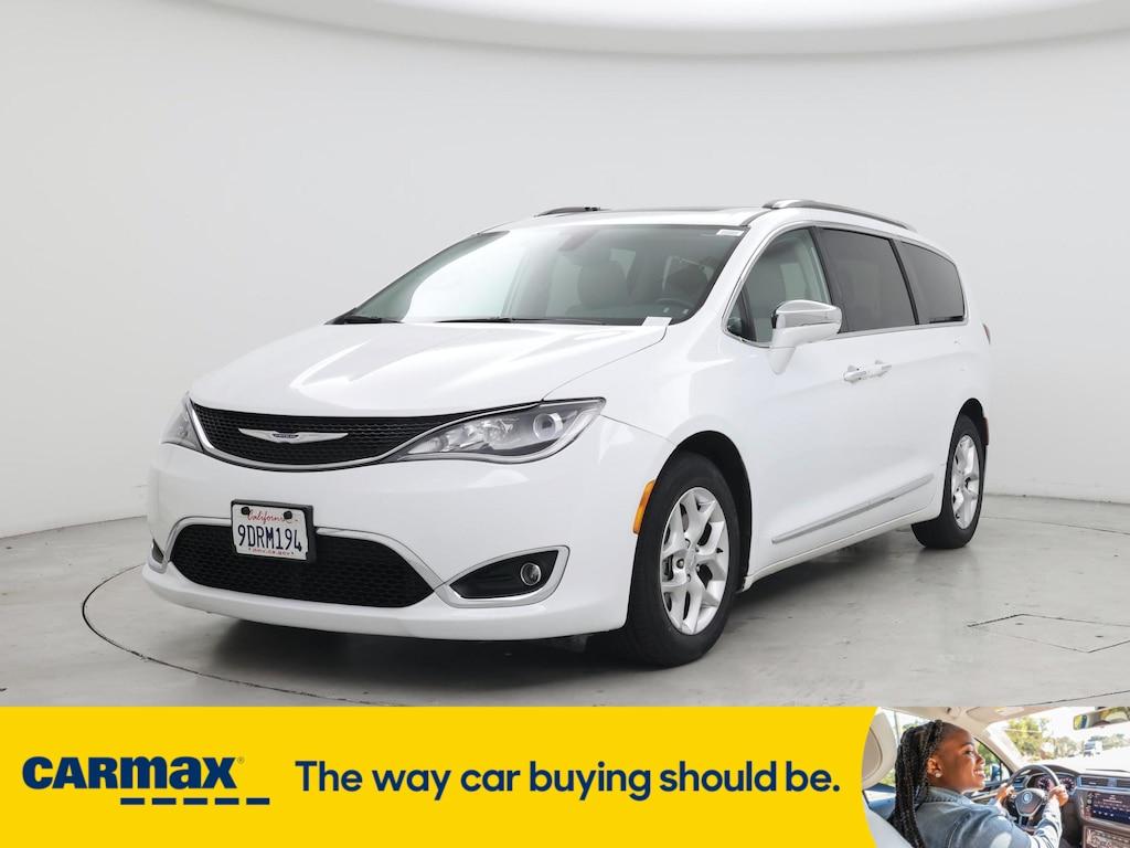 used 2020 Chrysler Pacifica car, priced at $22,998