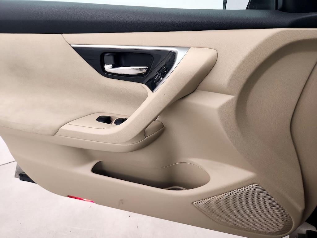used 2014 Nissan Altima car, priced at $12,998