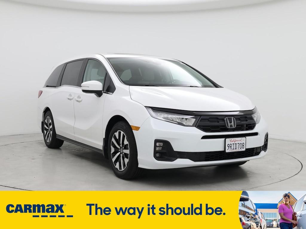 used 2025 Honda Odyssey car, priced at $43,998