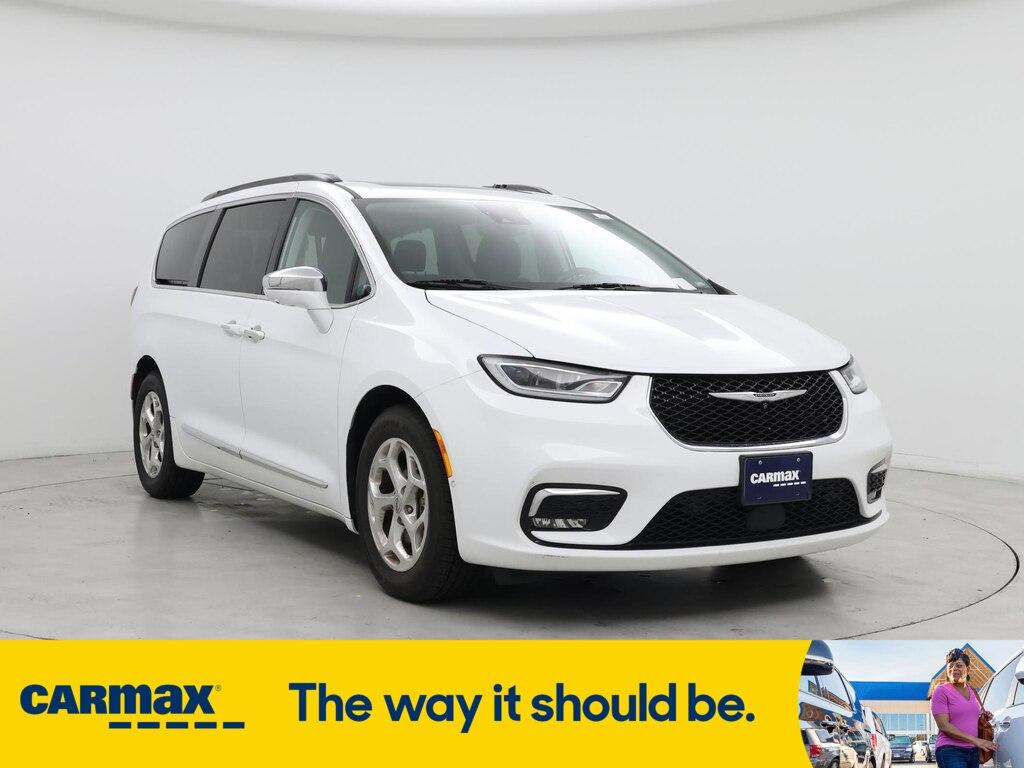 used 2022 Chrysler Pacifica car, priced at $27,998