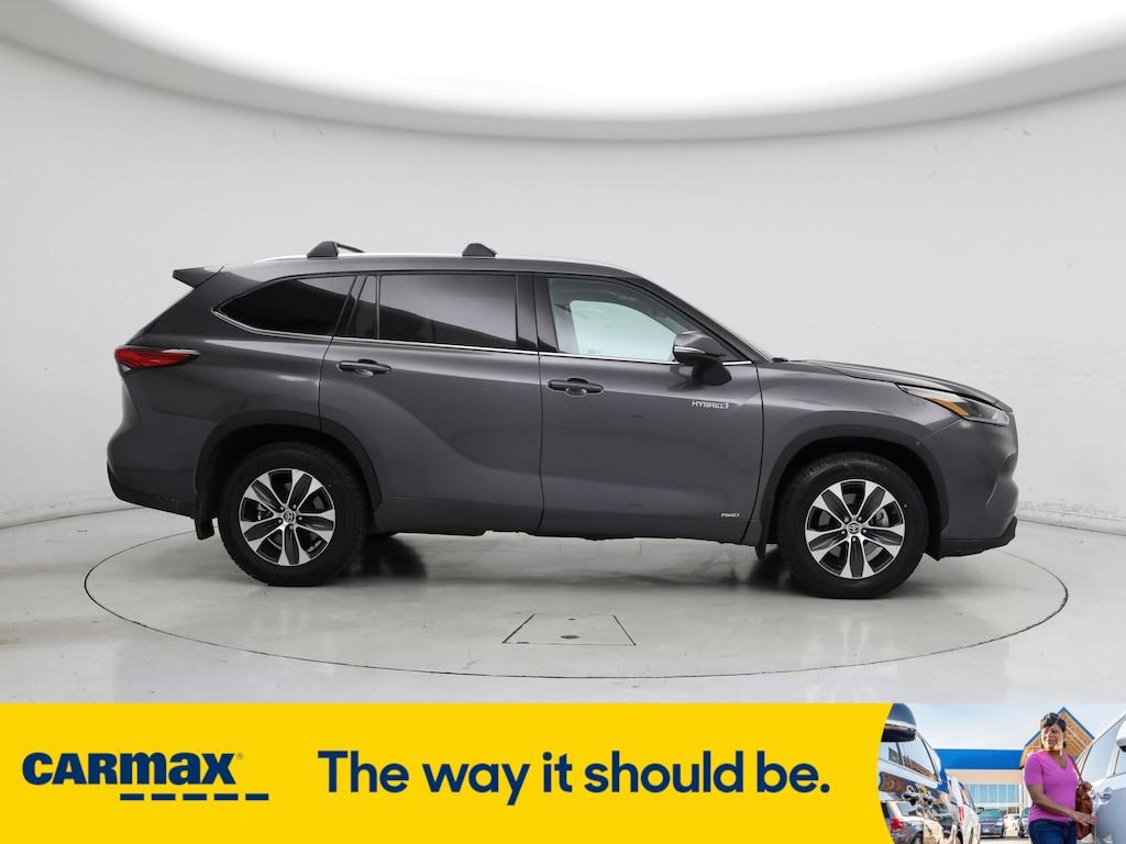 used 2021 Toyota Highlander Hybrid car, priced at $39,998