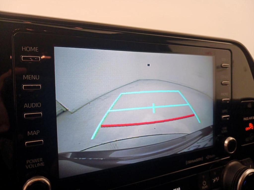 used 2021 Toyota Highlander Hybrid car, priced at $39,998