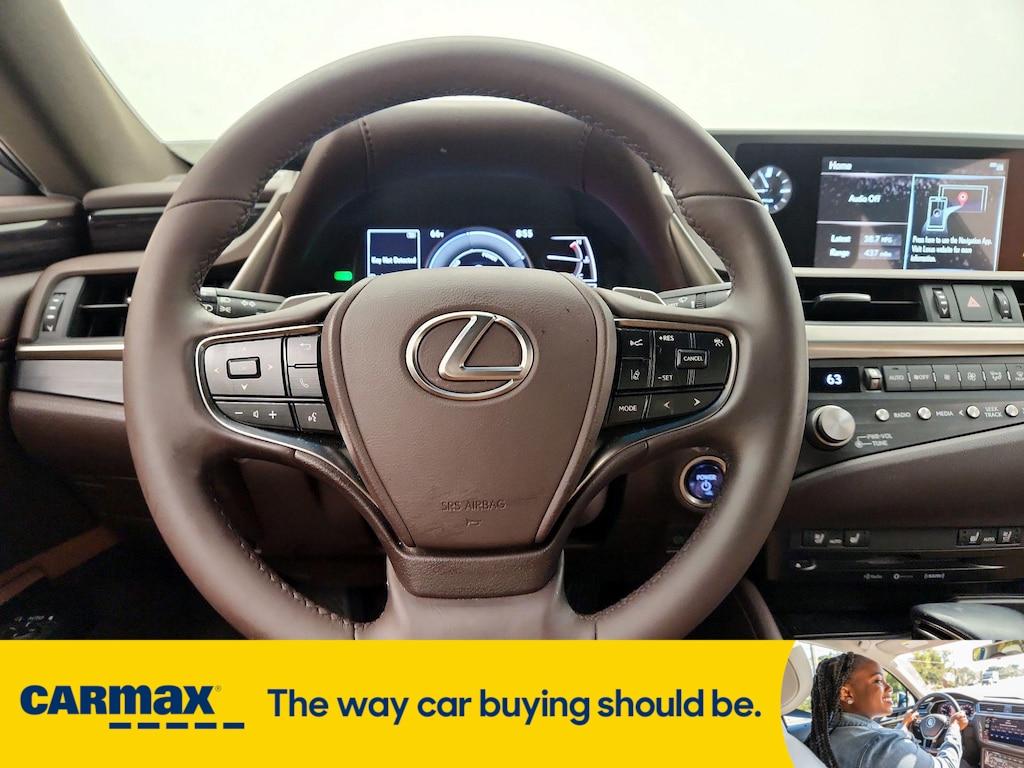 used 2021 Lexus ES 300h car, priced at $31,998