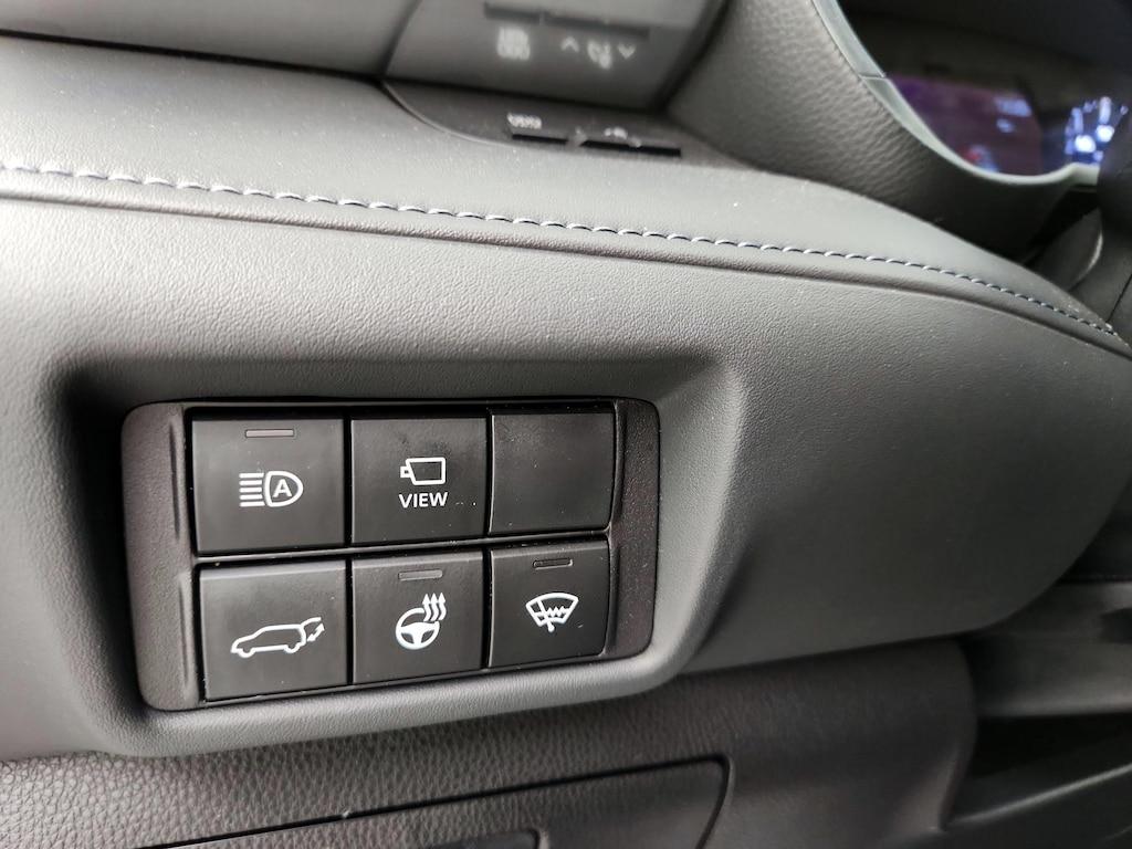 used 2022 Toyota Highlander car, priced at $49,998