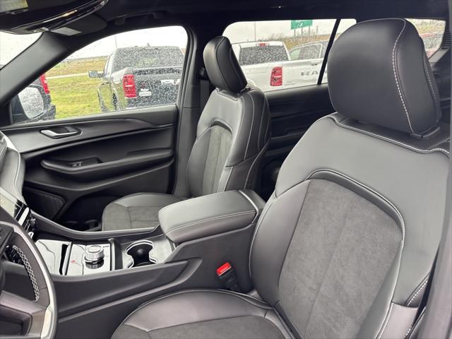 new 2025 Jeep Grand Cherokee L car, priced at $48,525
