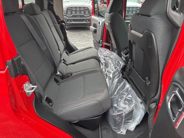 new 2025 Jeep Gladiator car, priced at $57,050