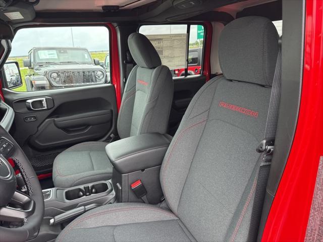 new 2025 Jeep Gladiator car, priced at $57,050
