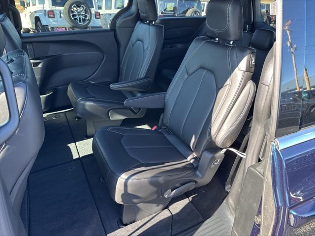 new 2025 Chrysler Pacifica car, priced at $44,868