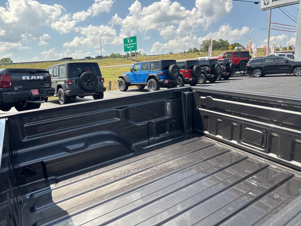 new 2025 Jeep Gladiator car, priced at $47,988