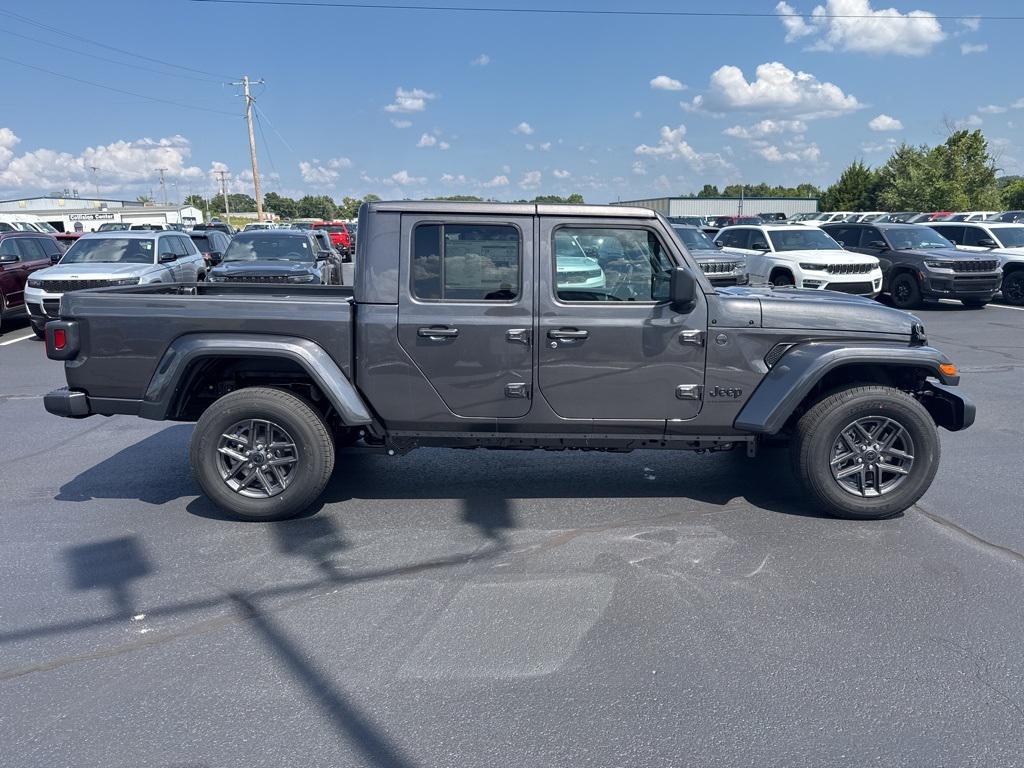 new 2025 Jeep Gladiator car, priced at $47,988