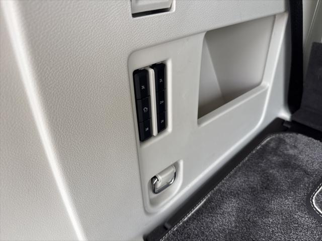 used 2024 Lincoln Navigator car, priced at $82,988
