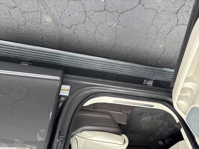 used 2024 Lincoln Navigator car, priced at $83,059