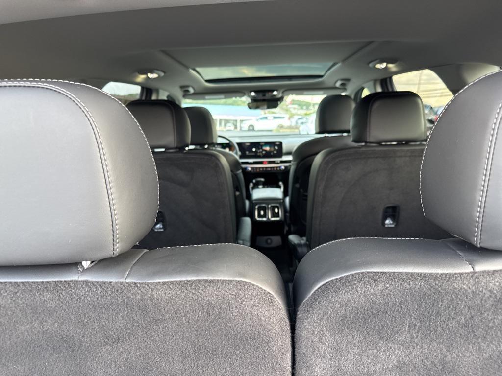 used 2025 Kia Sorento car, priced at $36,765