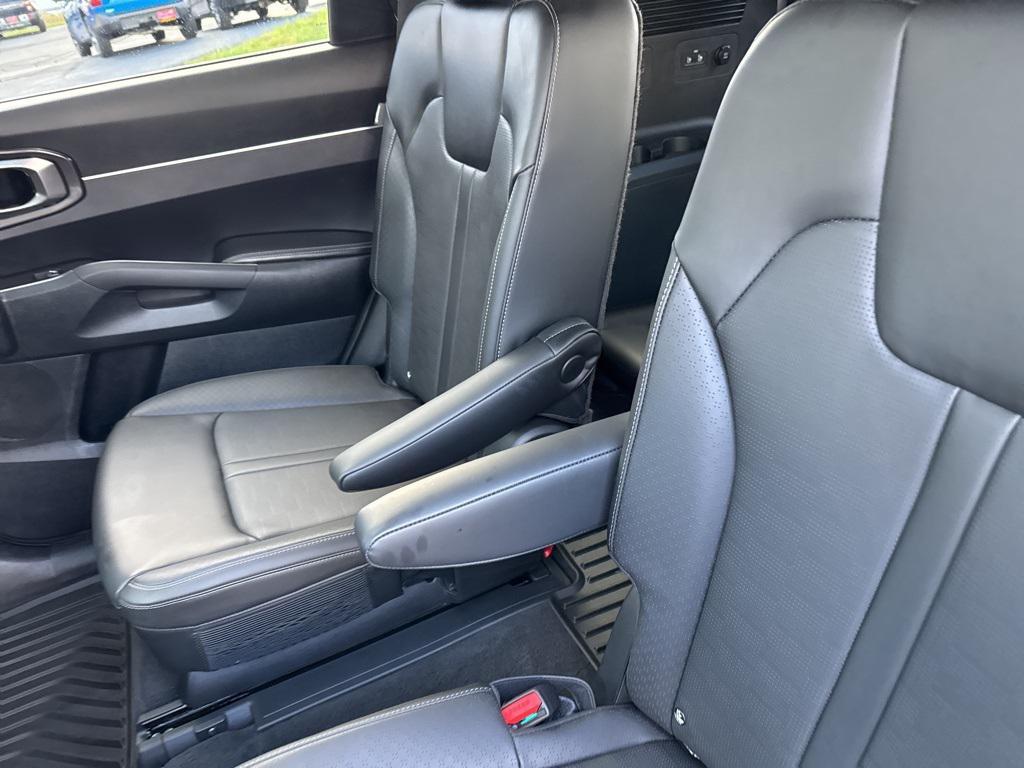 used 2025 Kia Sorento car, priced at $36,765