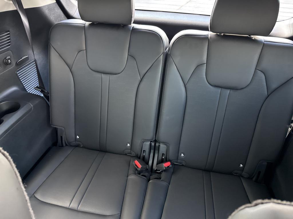 used 2025 Kia Sorento car, priced at $36,765