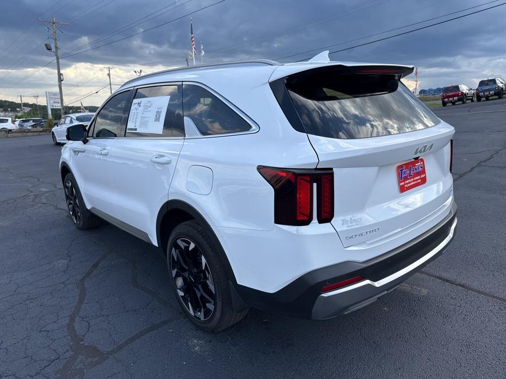 used 2025 Kia Sorento car, priced at $36,765