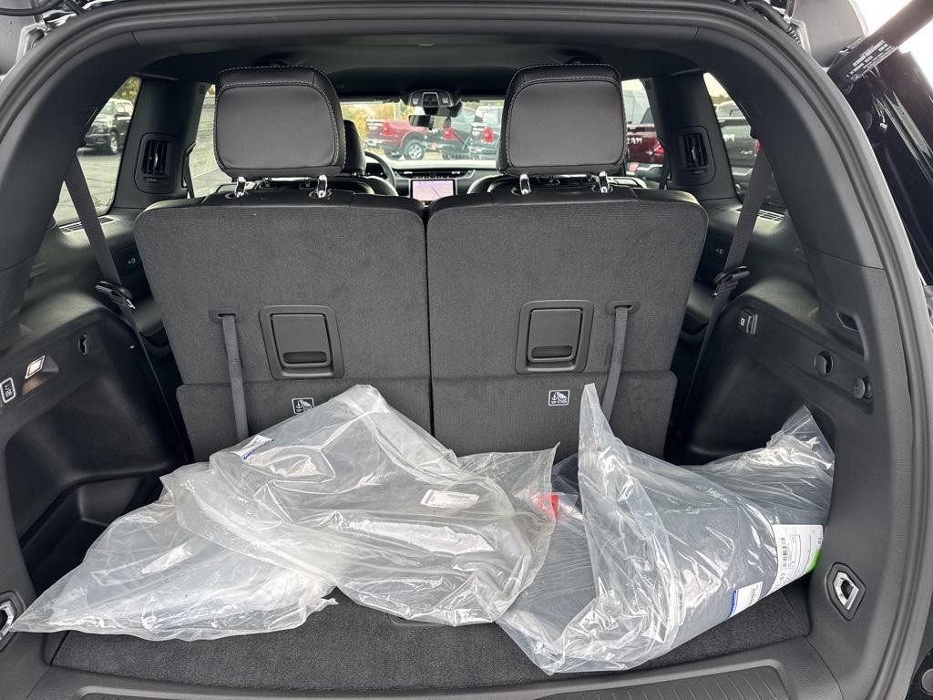 new 2025 Jeep Grand Cherokee L car, priced at $52,545