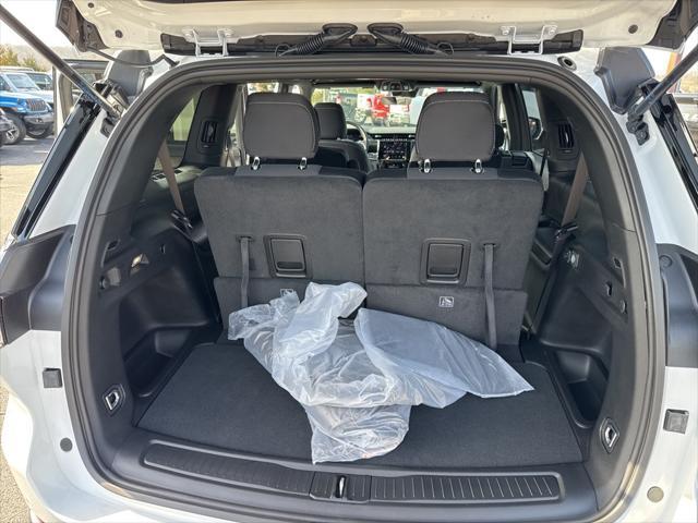 new 2025 Jeep Grand Cherokee L car, priced at $43,525