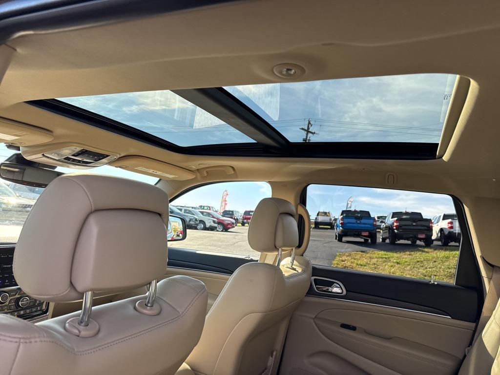 used 2021 Jeep Grand Cherokee car, priced at $23,304