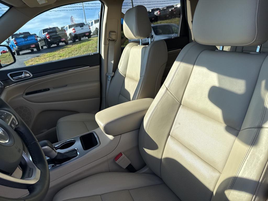 used 2021 Jeep Grand Cherokee car, priced at $23,304