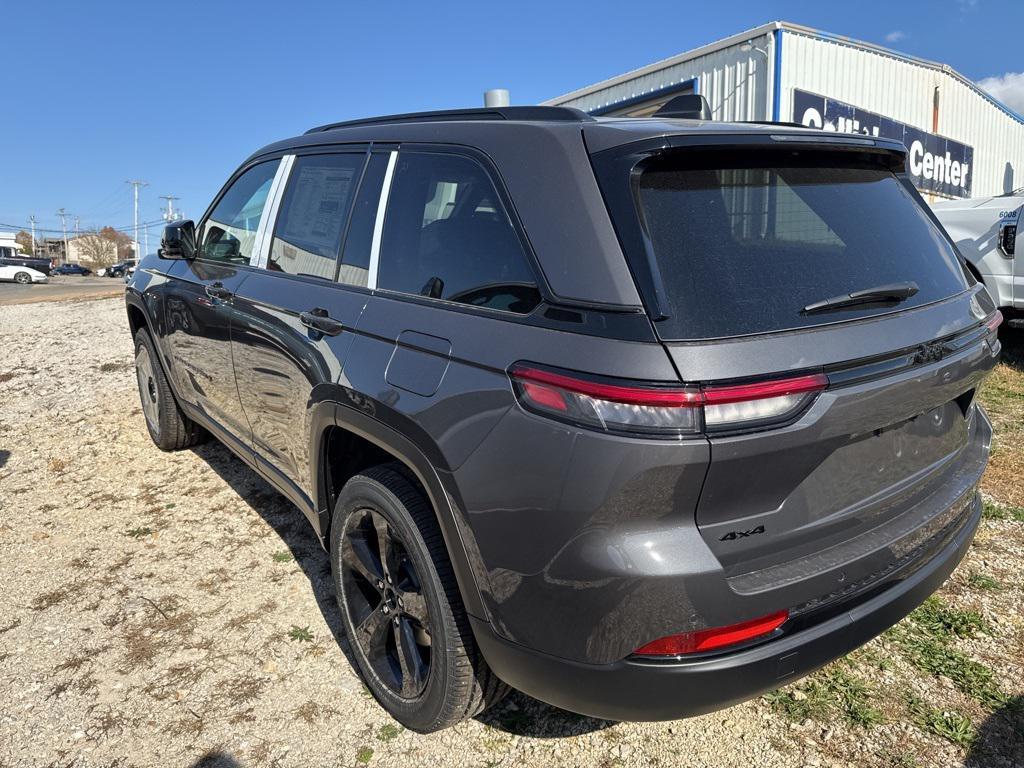 new 2025 Jeep Grand Cherokee car, priced at $47,970