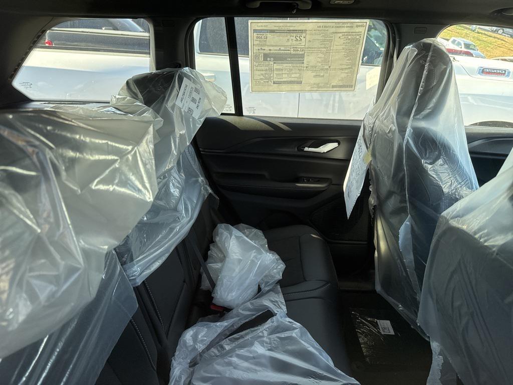 new 2025 Jeep Grand Cherokee car, priced at $47,970