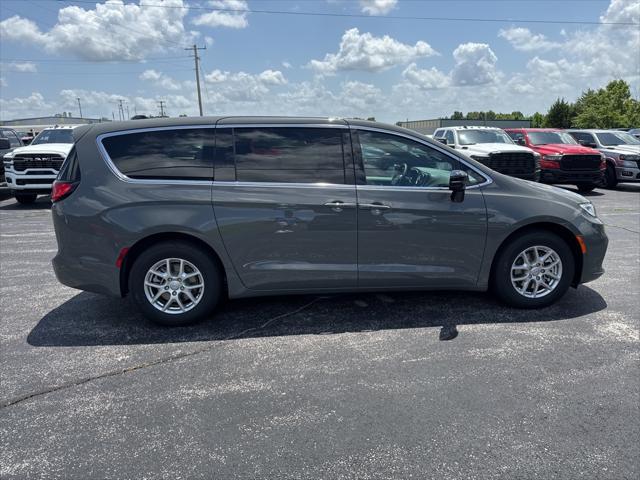new 2025 Chrysler Pacifica car, priced at $52,760