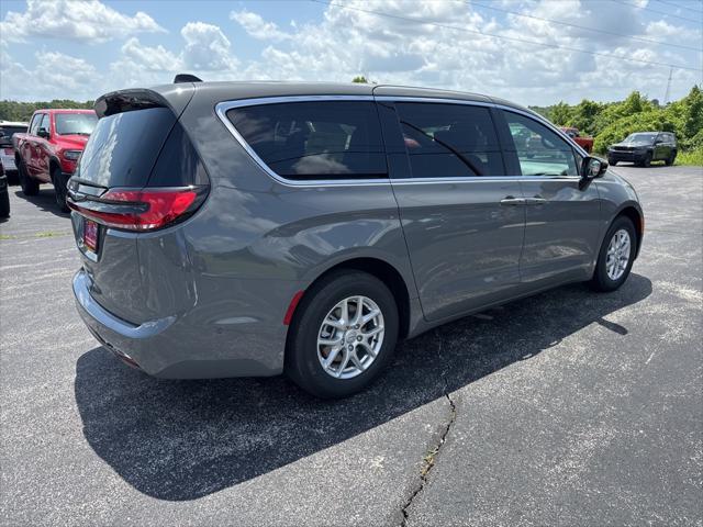 new 2025 Chrysler Pacifica car, priced at $52,760