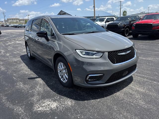 new 2025 Chrysler Pacifica car, priced at $52,760