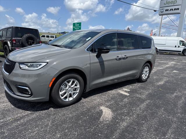 new 2025 Chrysler Pacifica car, priced at $52,760