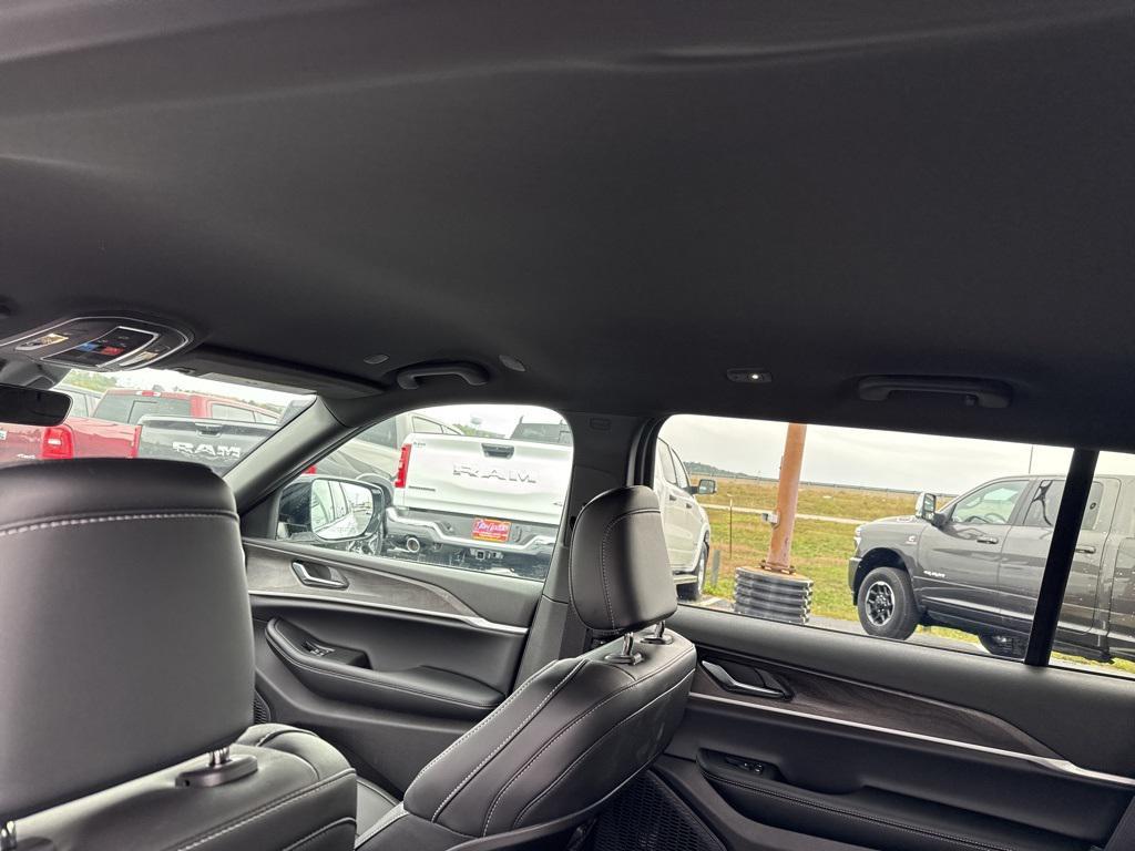 new 2025 Jeep Grand Cherokee L car, priced at $51,620