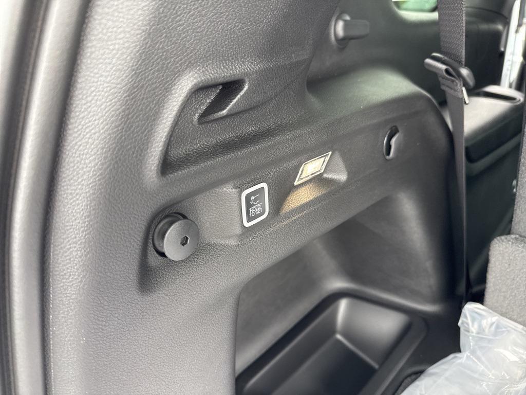 new 2025 Jeep Grand Cherokee L car, priced at $51,620