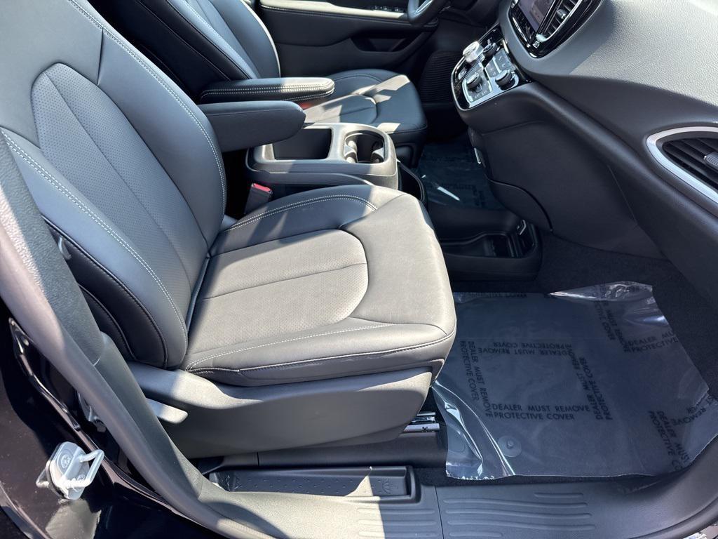 new 2026 Chrysler Voyager car, priced at $40,990
