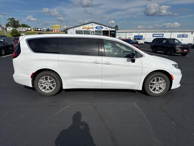 used 2024 Chrysler Pacifica car, priced at $36,164
