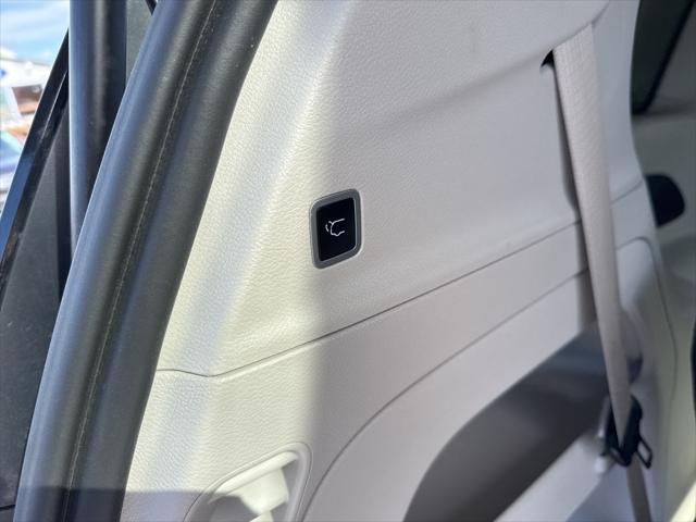 used 2024 Chrysler Pacifica car, priced at $36,164