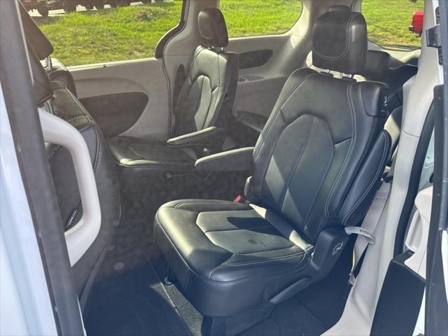 used 2024 Chrysler Pacifica car, priced at $36,164