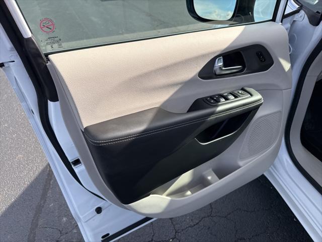 used 2024 Chrysler Pacifica car, priced at $36,164