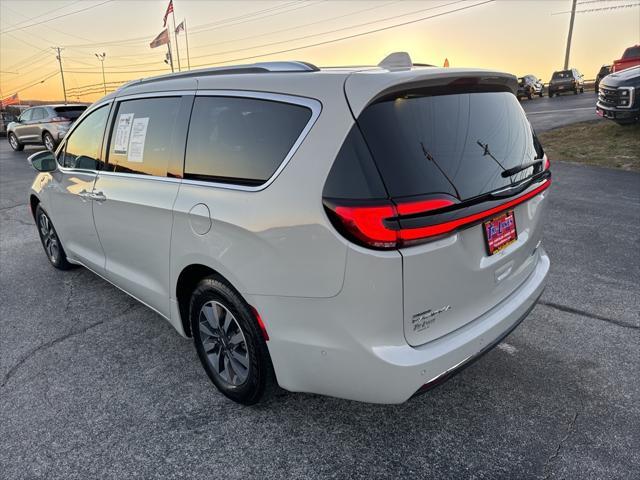 used 2021 Chrysler Pacifica Hybrid car, priced at $22,193